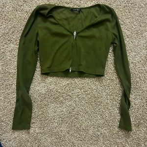 Green crop top long sleeves